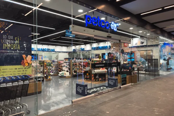 Servicios en AltOlivo, plaza comercial en Álvaro Obregón